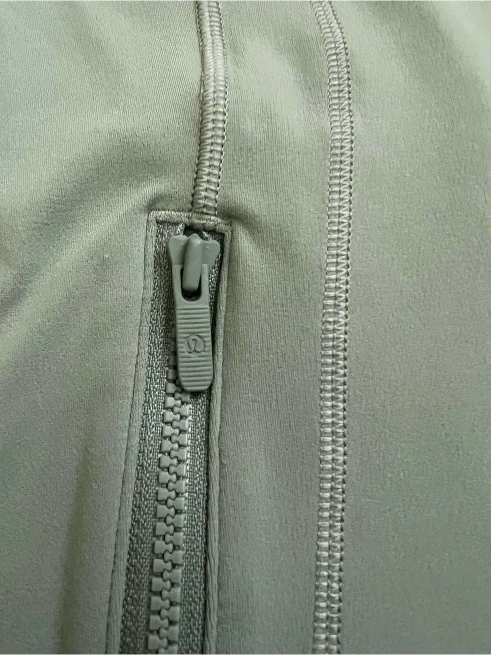 lululemon athletica Desert Green Full-Zip Define Jacket Nulu